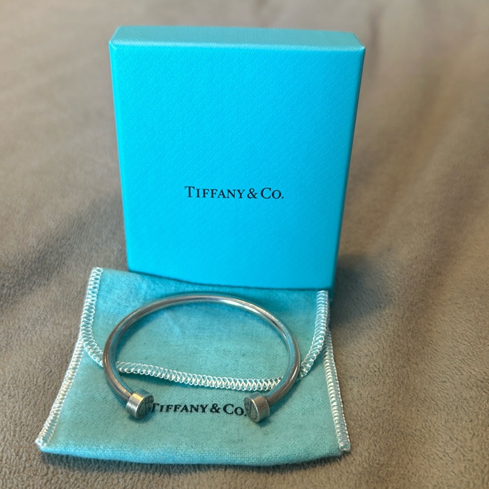 Return to Tiffany Sterling Silver Cuff